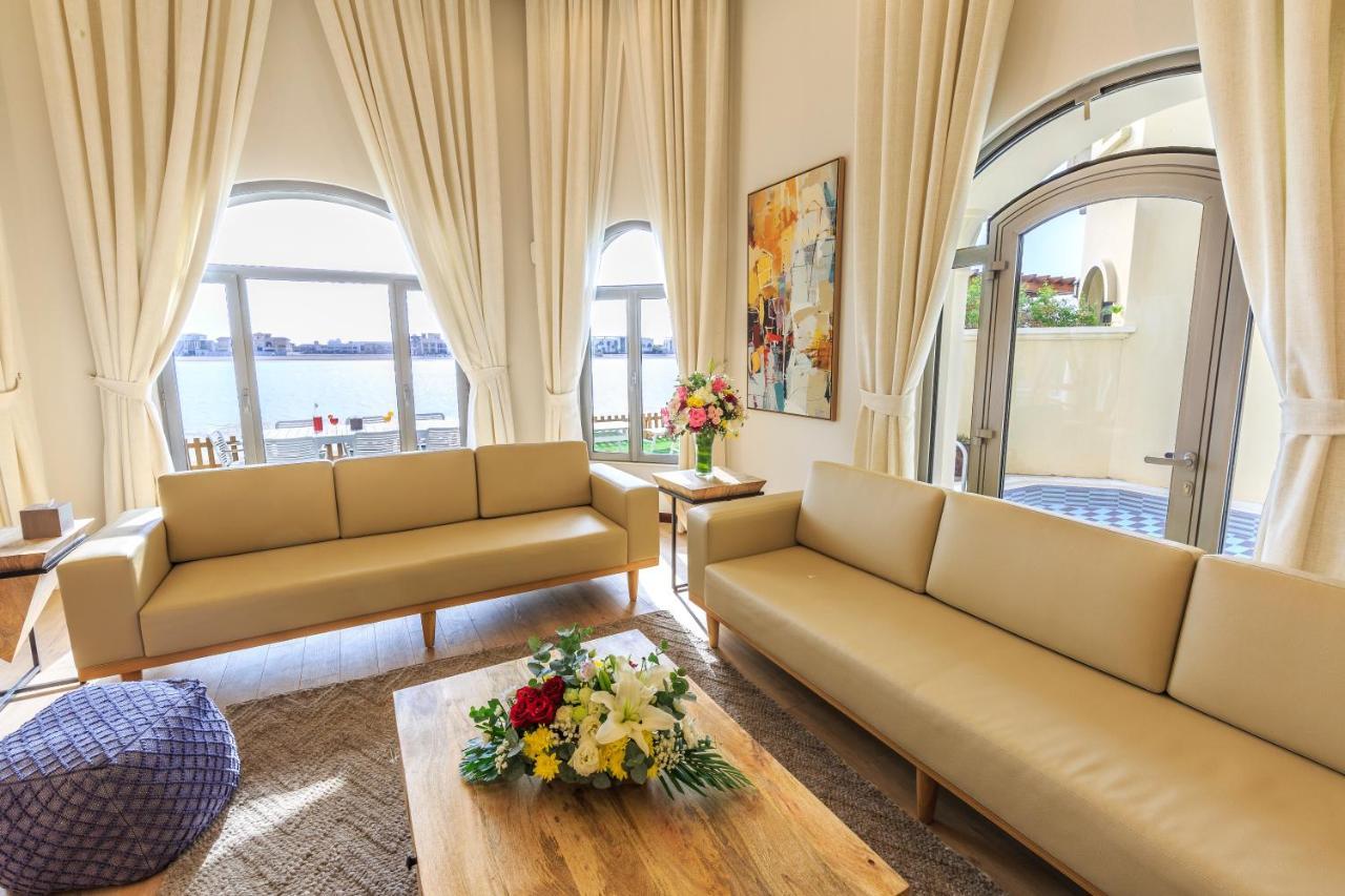 The S Holiday Homes - Stunning 5 Bedrooms Villa At The Palm Jumeirah With Private Beach And Pool Dubai Bagian luar foto